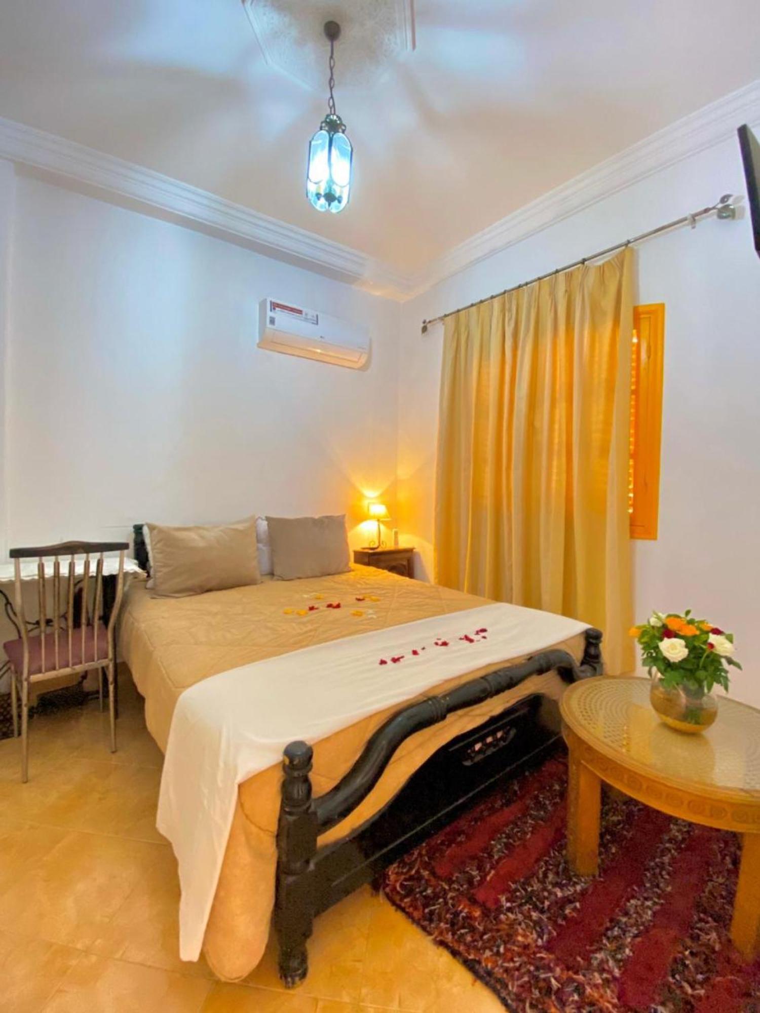 Hotel Dar Baddi Lahebichate Esterno foto